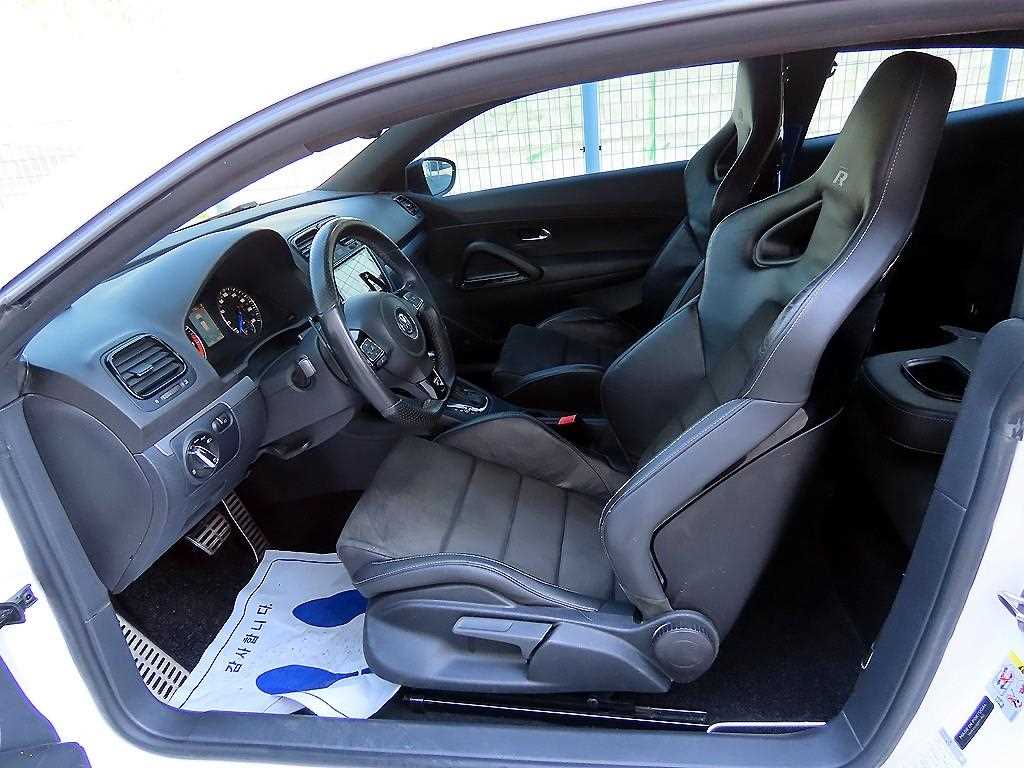 Volkswagen Scirocco — photo 05