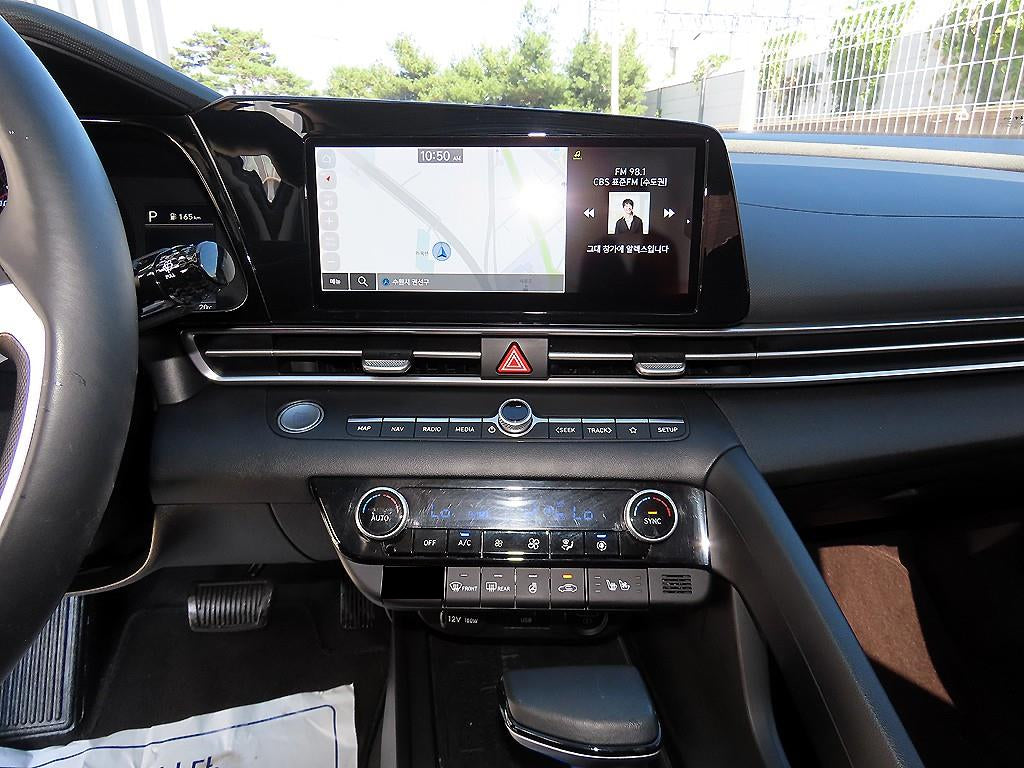 Hyundai Avante — photo 13