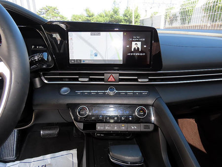 Hyundai Avante — photo 13