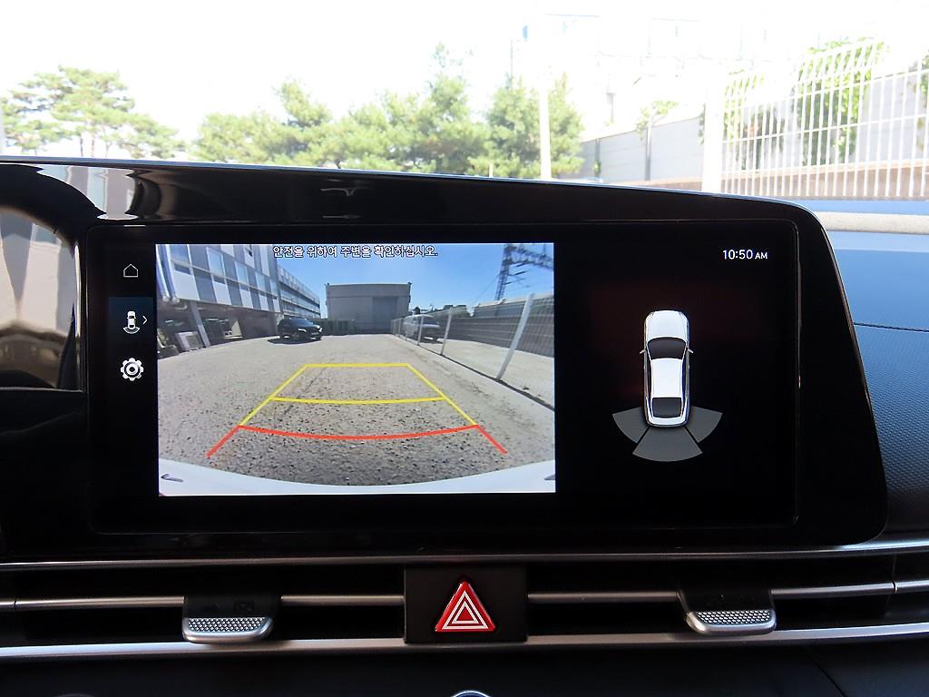 Hyundai Avante — photo 14