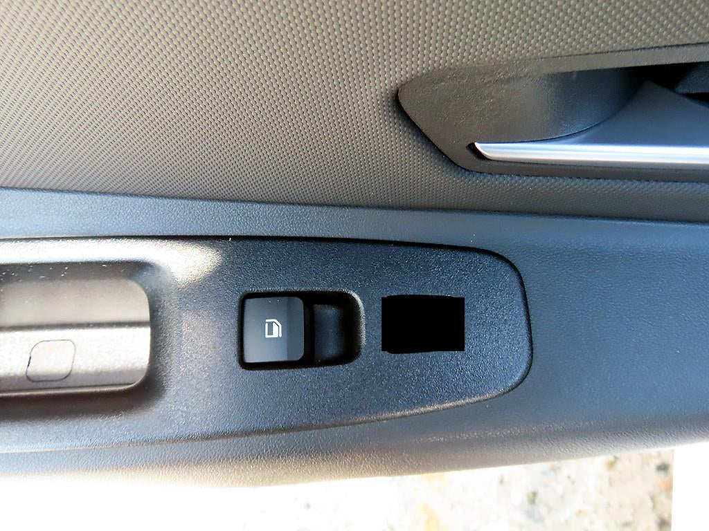 Hyundai Avante — photo 17