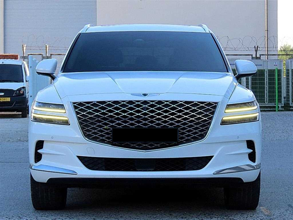 Genesis GV80 — photo 01