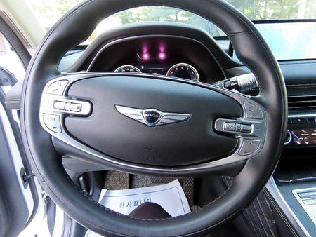 Genesis GV80 — photo 08