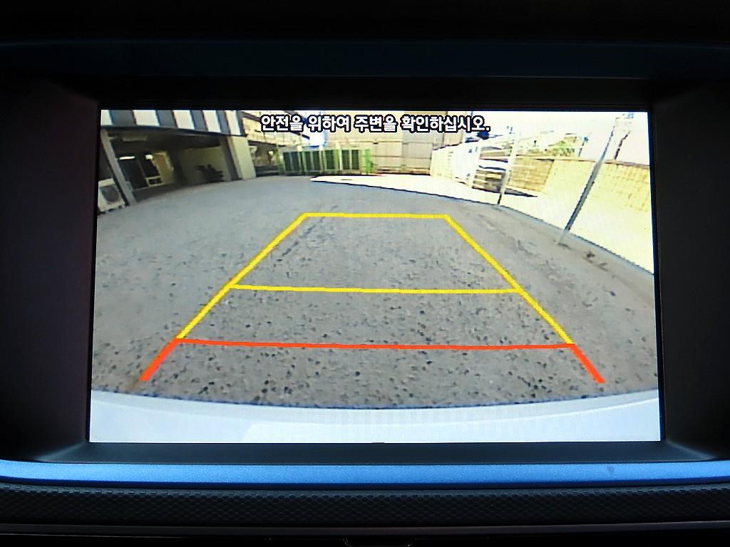 Hyundai Ioniq — photo 15