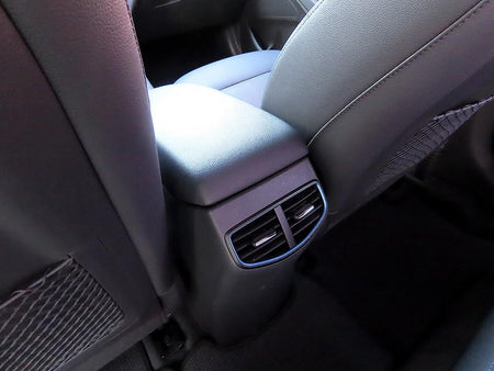 Hyundai Ioniq — photo 18