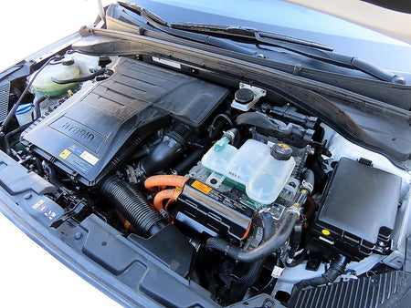 Hyundai Ioniq — photo 19