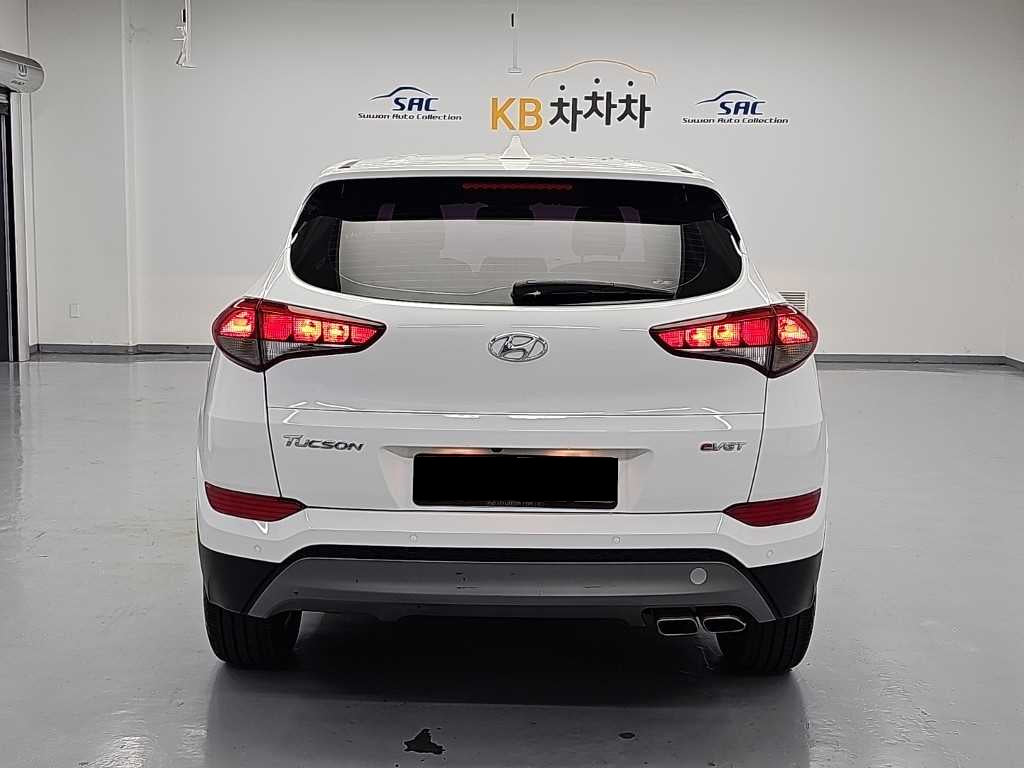 Hyundai Tucson — photo 03