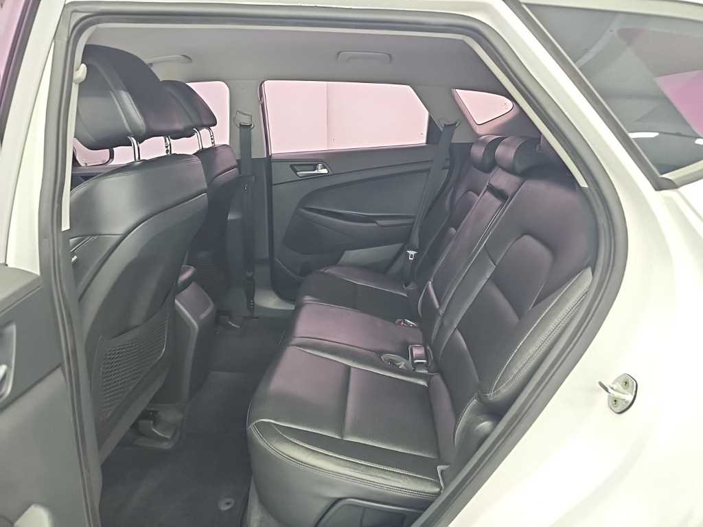 Hyundai Tucson — photo 12