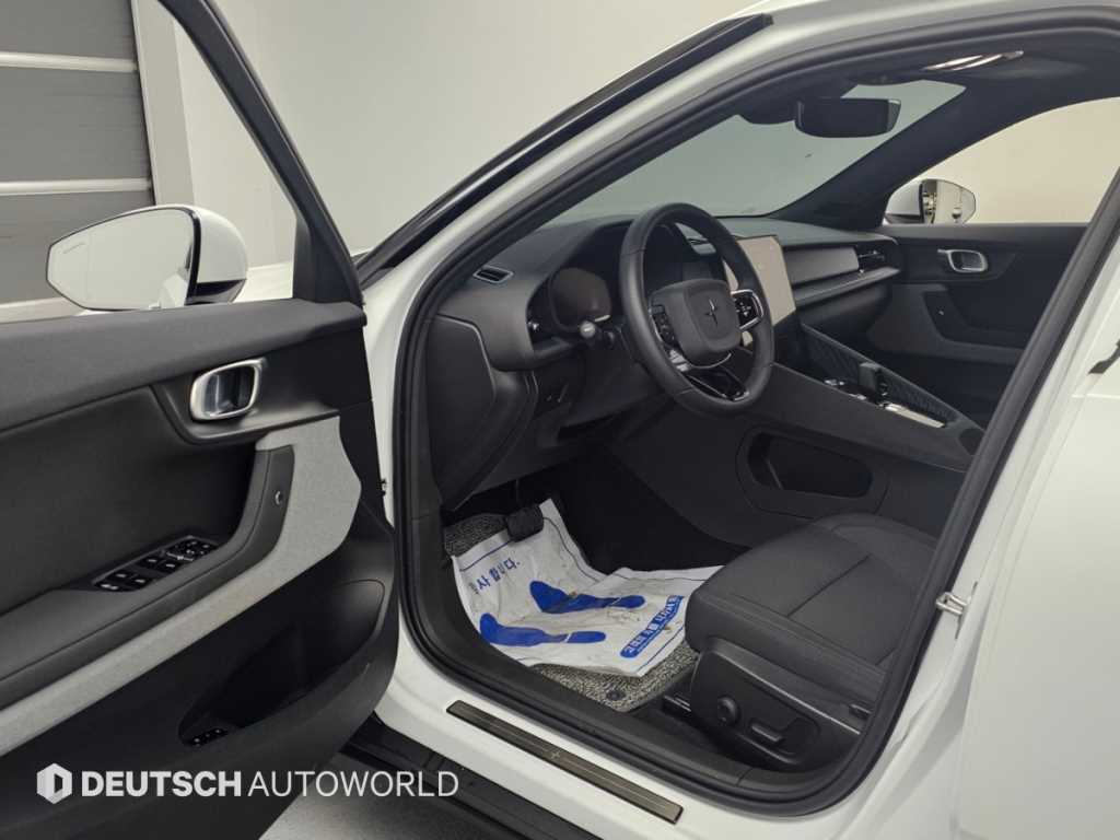 Polestar Polestar 2 — photo 11