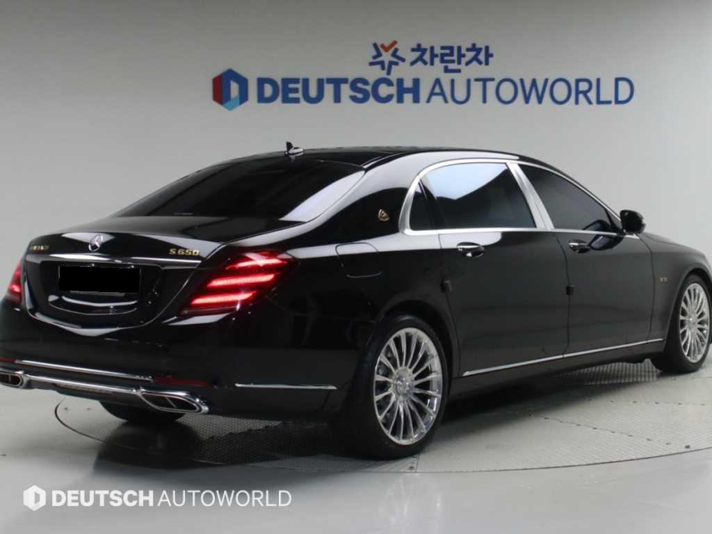Mercedes-Benz S-Class — photo 02