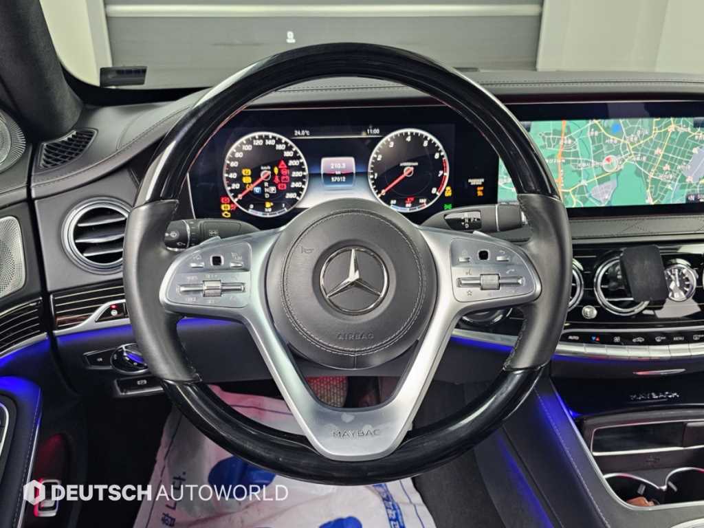 Mercedes-Benz S-Class — photo 13