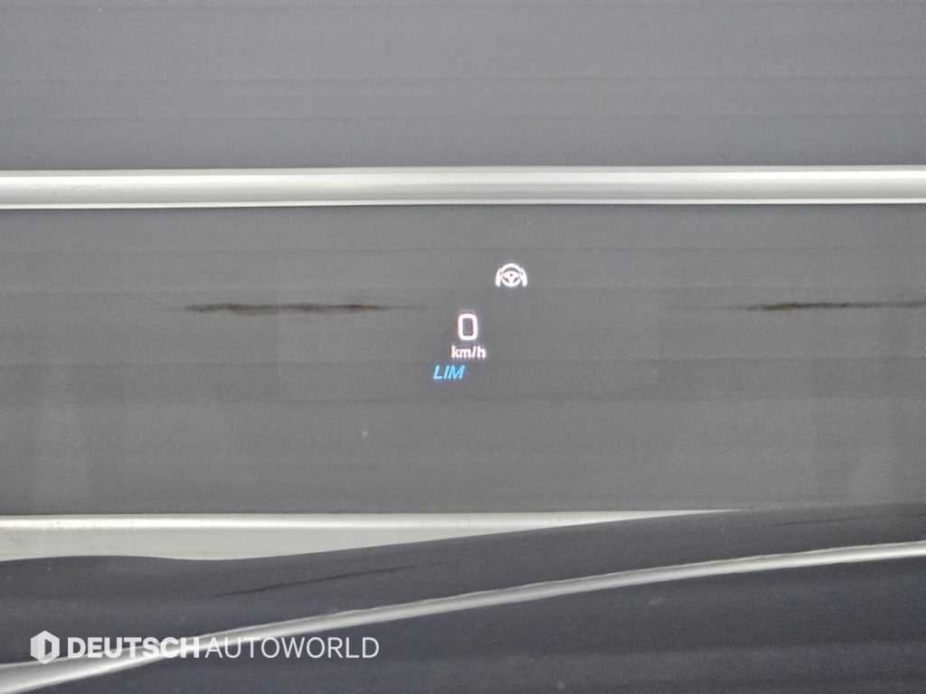 Mercedes-Benz S-Class — photo 17