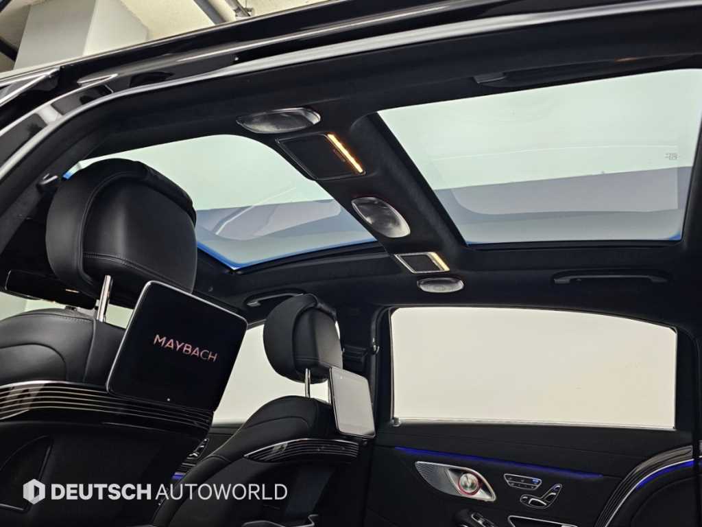 Mercedes-Benz S-Class — photo 18