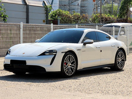 Porsche Taycan — photo 02