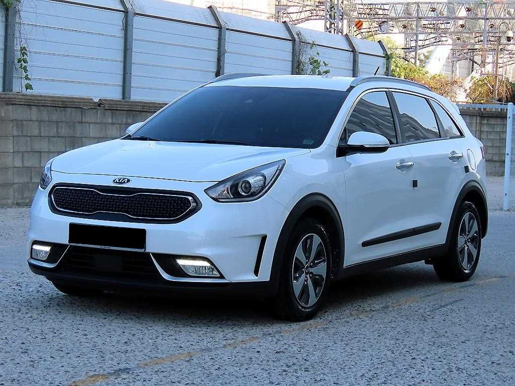 Kia Niro — photo 02