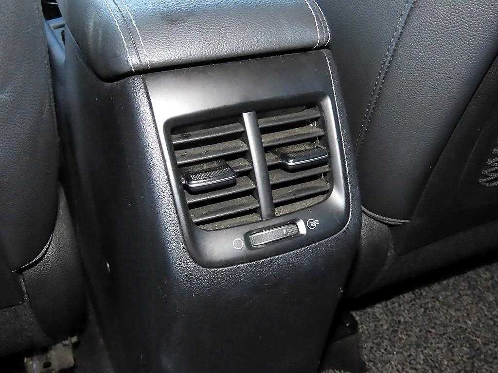 Kia Niro — photo 17