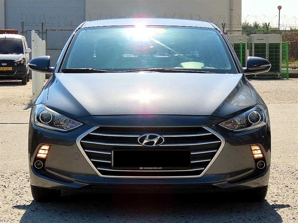 Hyundai Avante — photo 01