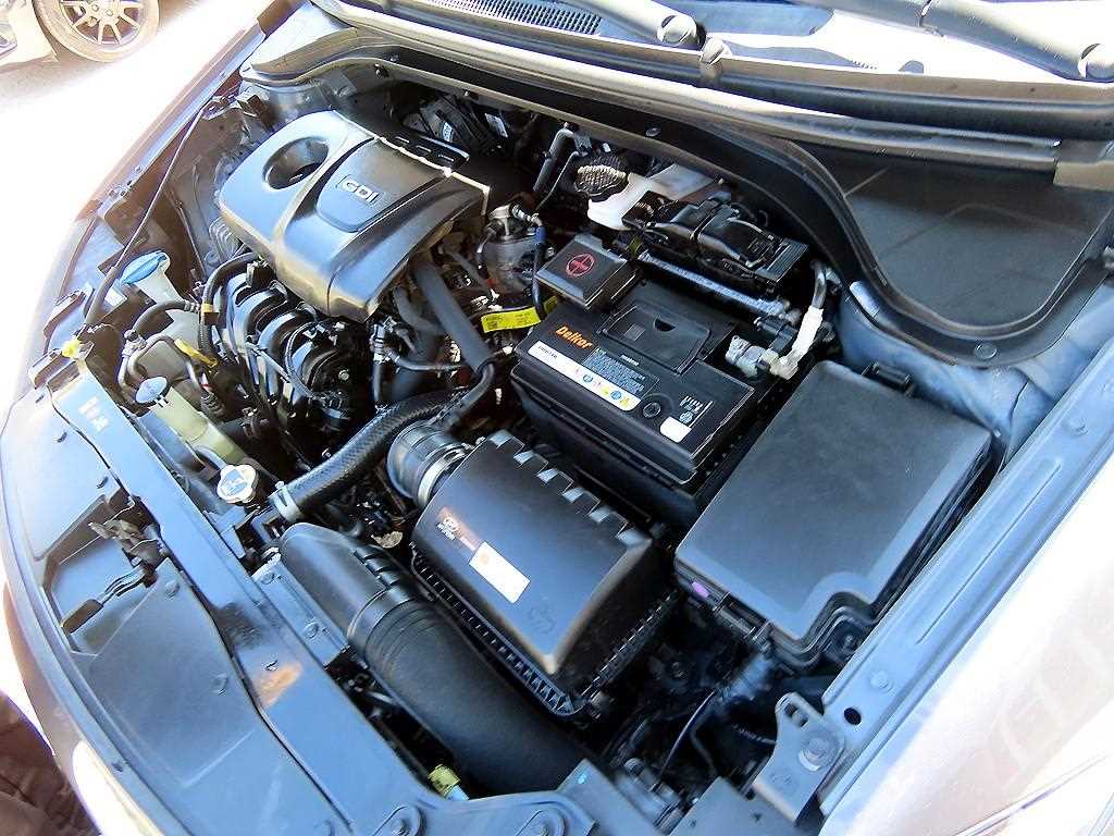 Hyundai Avante — photo 18