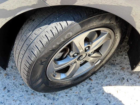 Hyundai Avante — photo 19