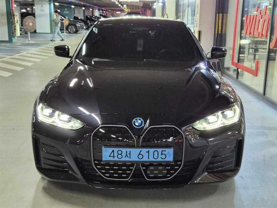 BMW i4 — photo 02