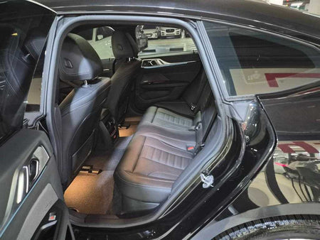 BMW i4 — photo 07
