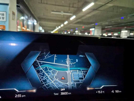 BMW i4 — photo 09