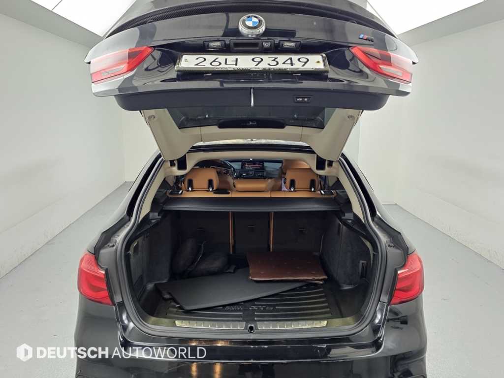 BMW Gran Turismo — photo 19
