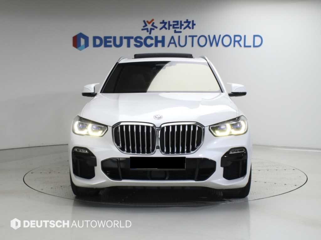 BMW X5 — photo 03