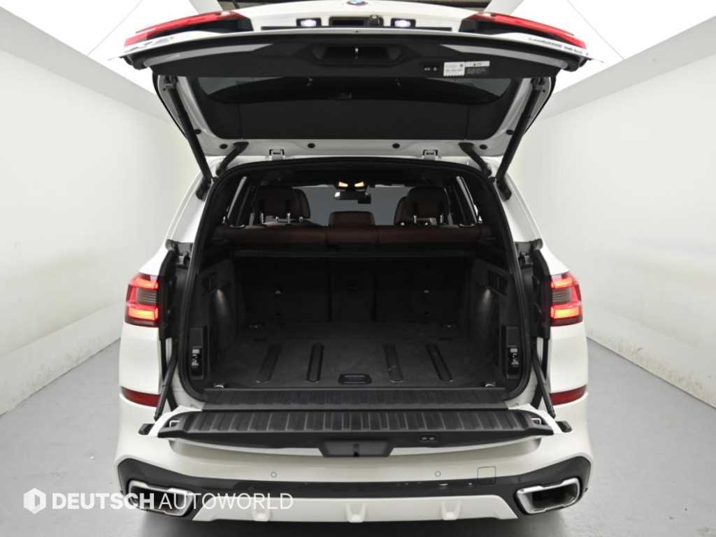 BMW X5 — photo 05