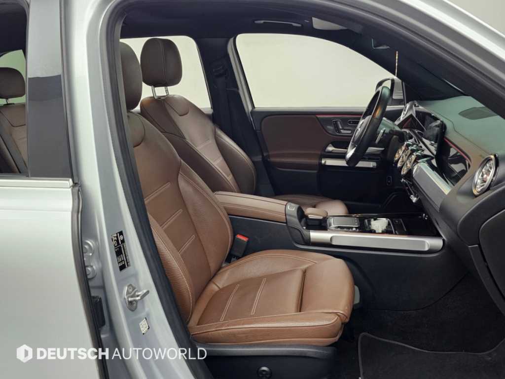 Mercedes-Benz GLB-Class — photo 10