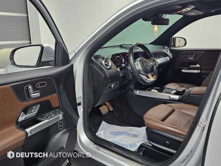 Mercedes-Benz GLB-Class — photo 11