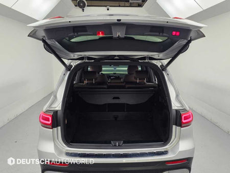 Mercedes-Benz GLB-Class — photo 19