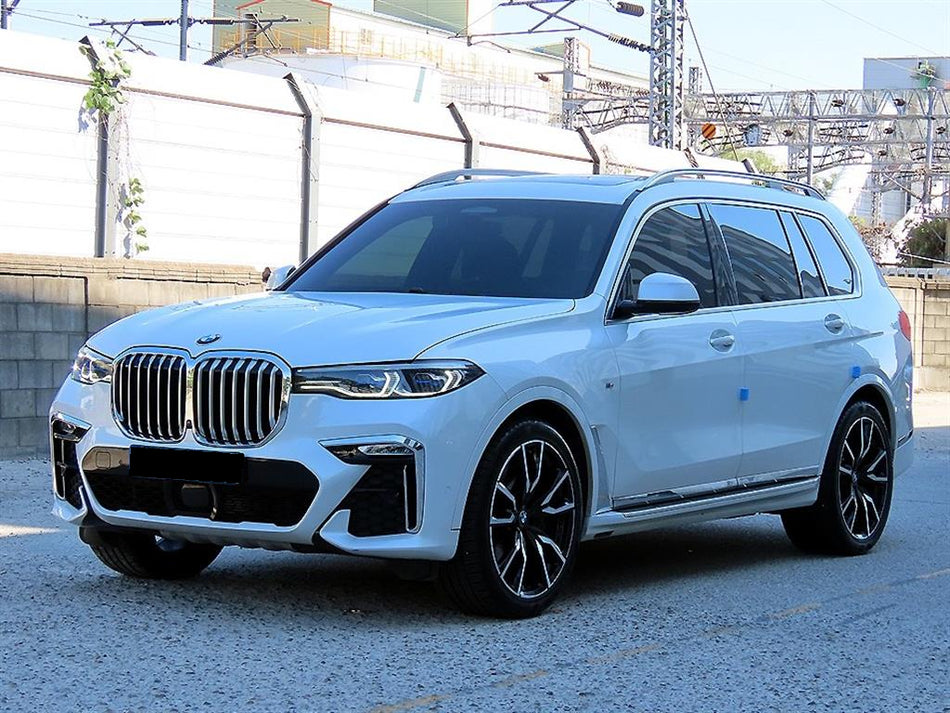 BMW X7 — photo 02