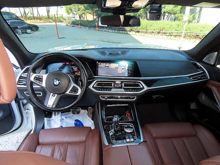 BMW X7 — photo 07