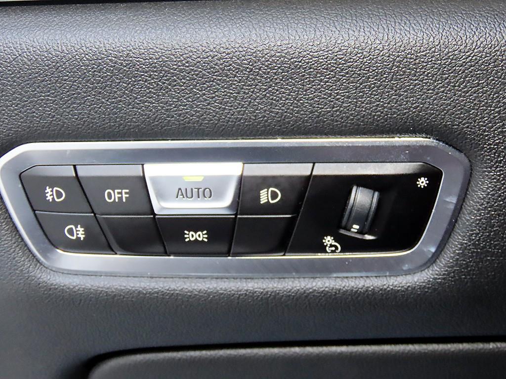 BMW X7 — photo 12