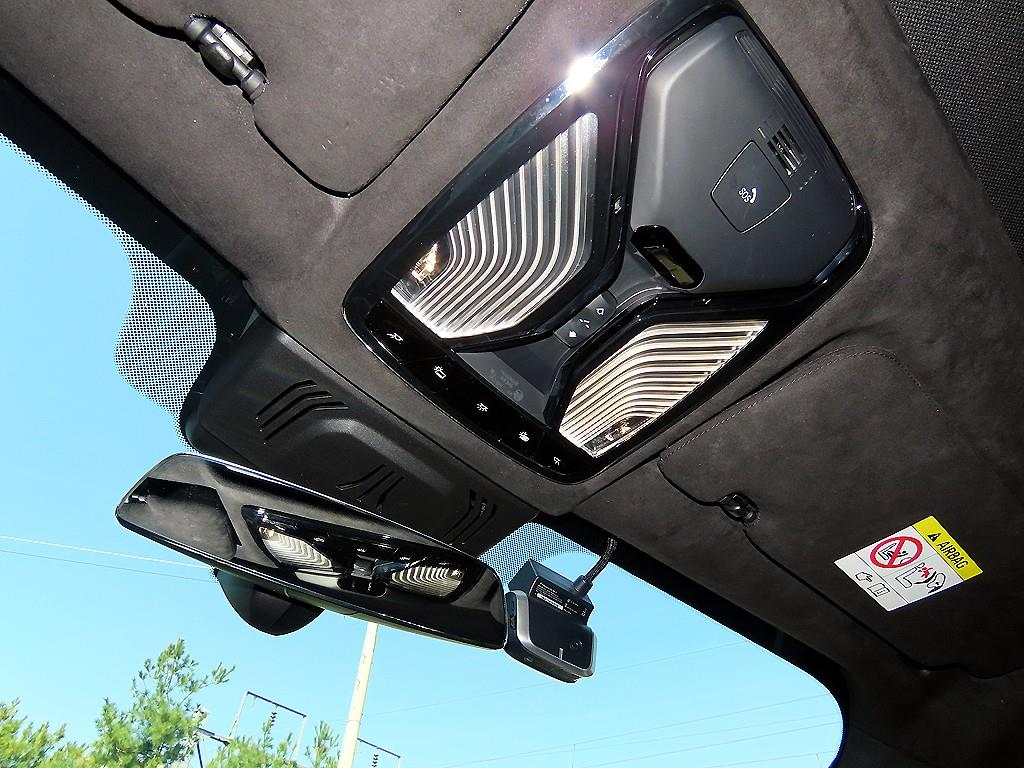 BMW X7 — photo 14