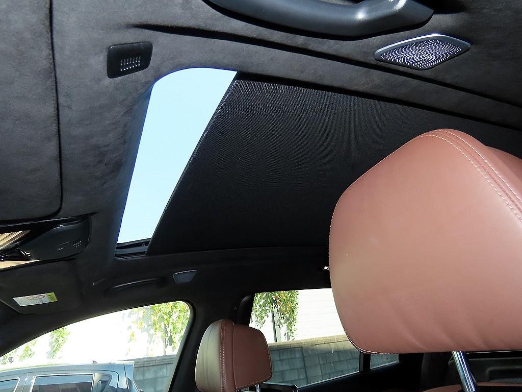 BMW X7 — photo 15