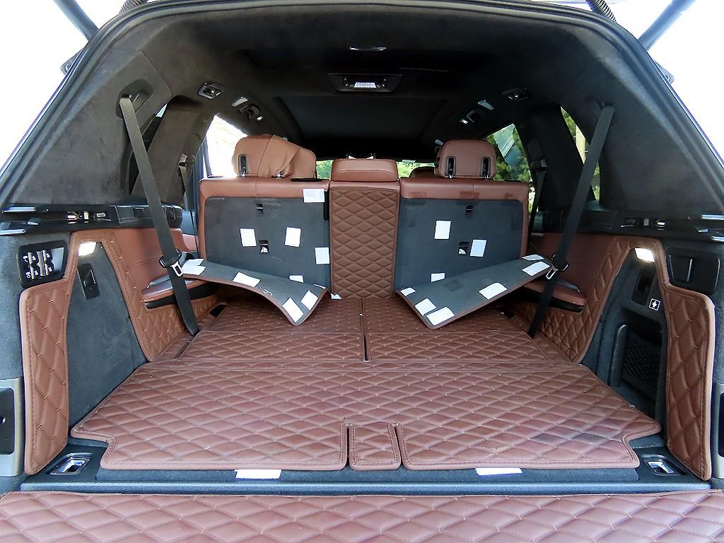 BMW X7 — photo 16