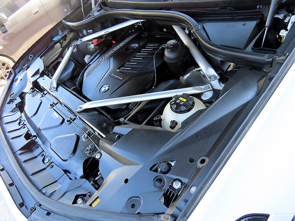 BMW X7 — photo 19