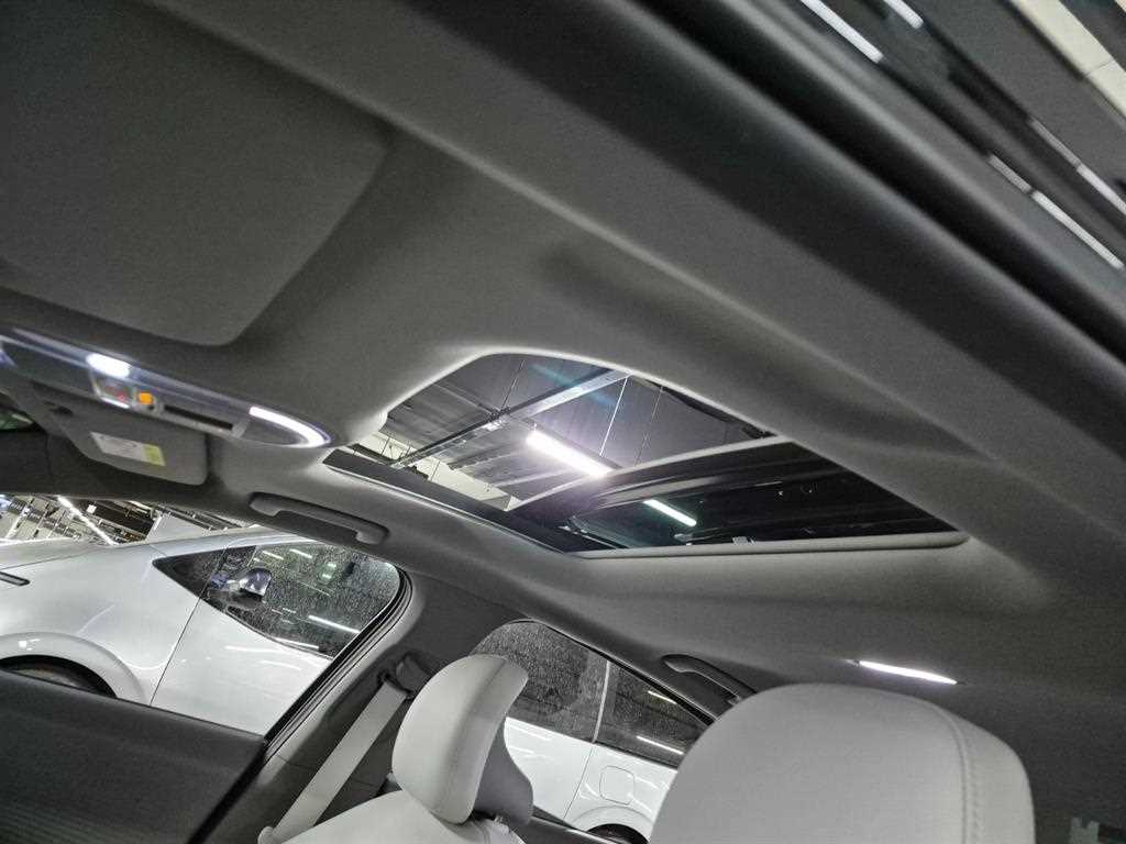 Hyundai Ioniq6 — photo 12