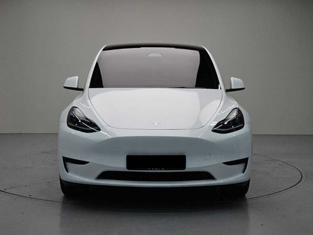Tesla Model Y — photo 02