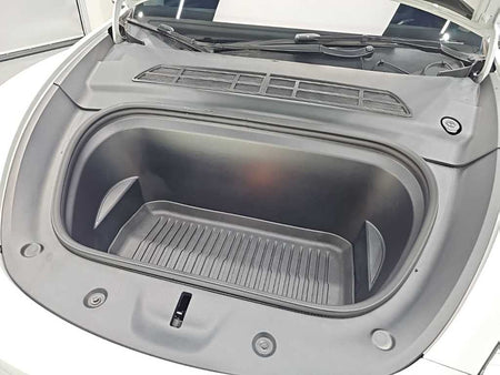 Tesla Model Y — photo 05