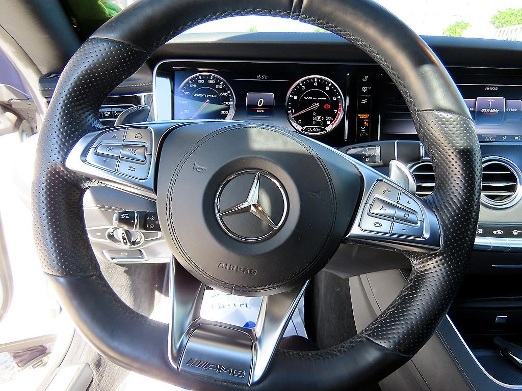 Mercedes-Benz S-Class — photo 08
