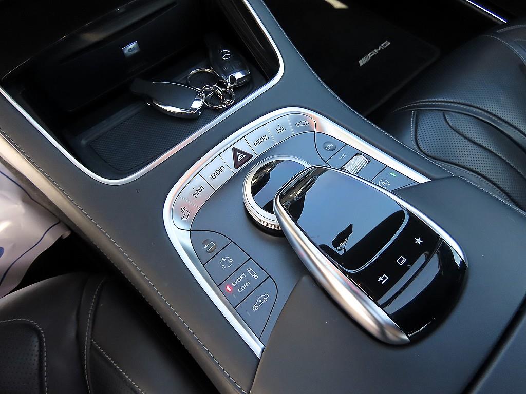 Mercedes-Benz S-Class — photo 12