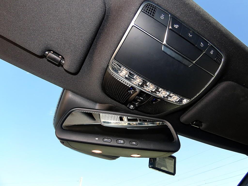 Mercedes-Benz S-Class — photo 15