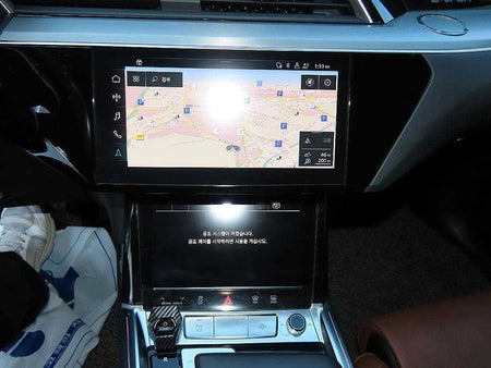 Audi e-tron — photo 13