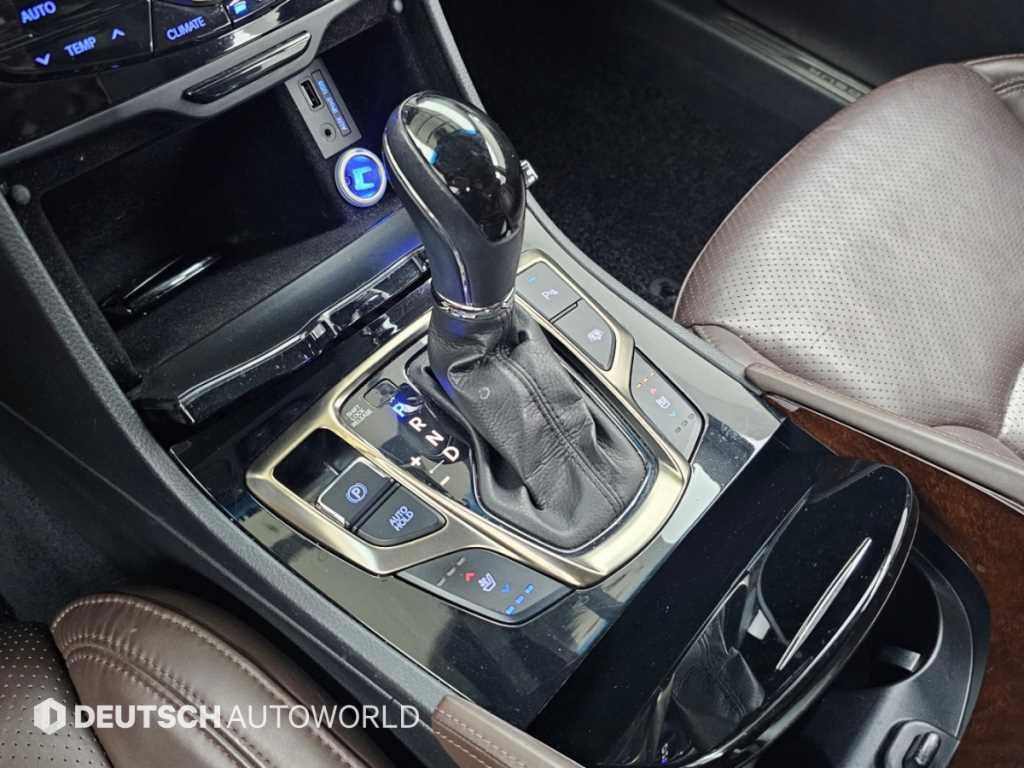 Hyundai Grandeur — photo 09