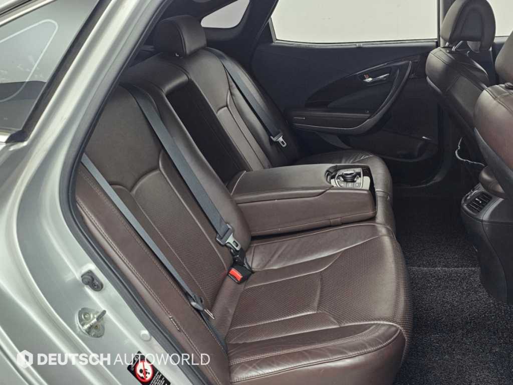 Hyundai Grandeur — photo 12