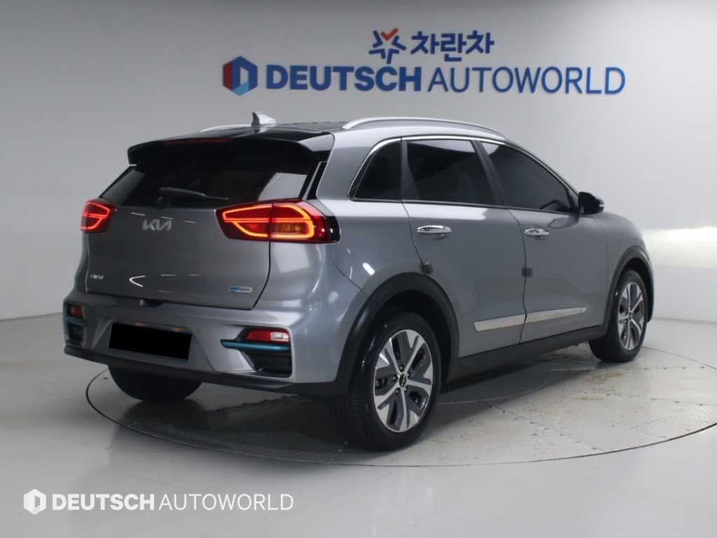 Kia Niro — photo 02