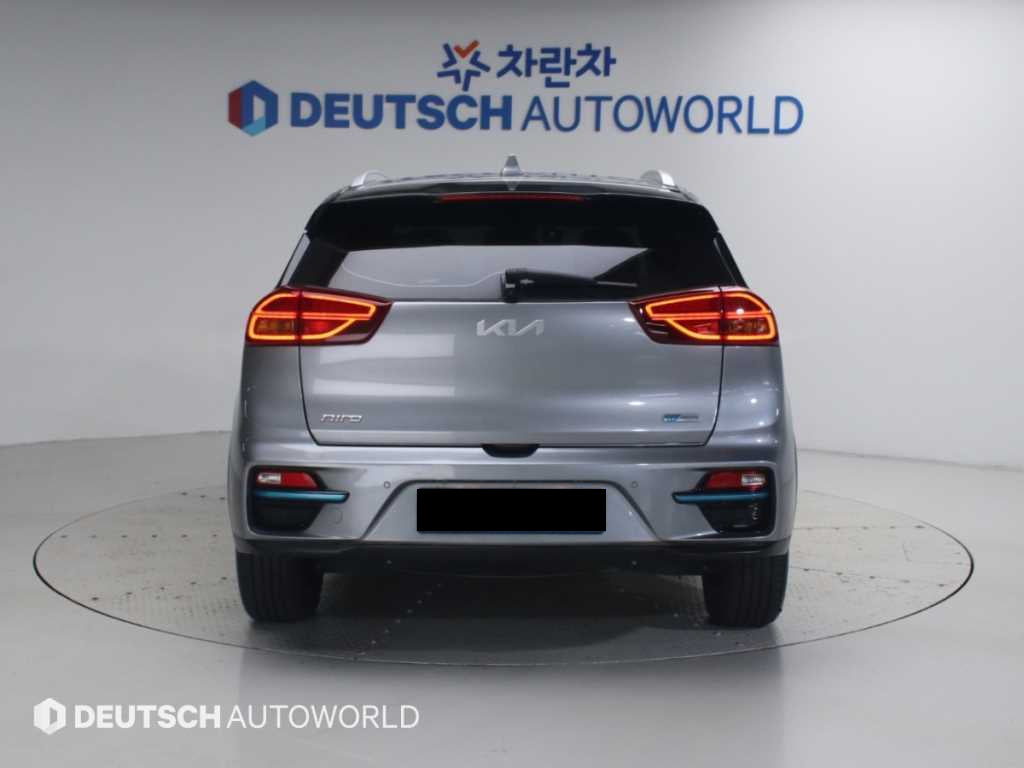 Kia Niro — photo 04